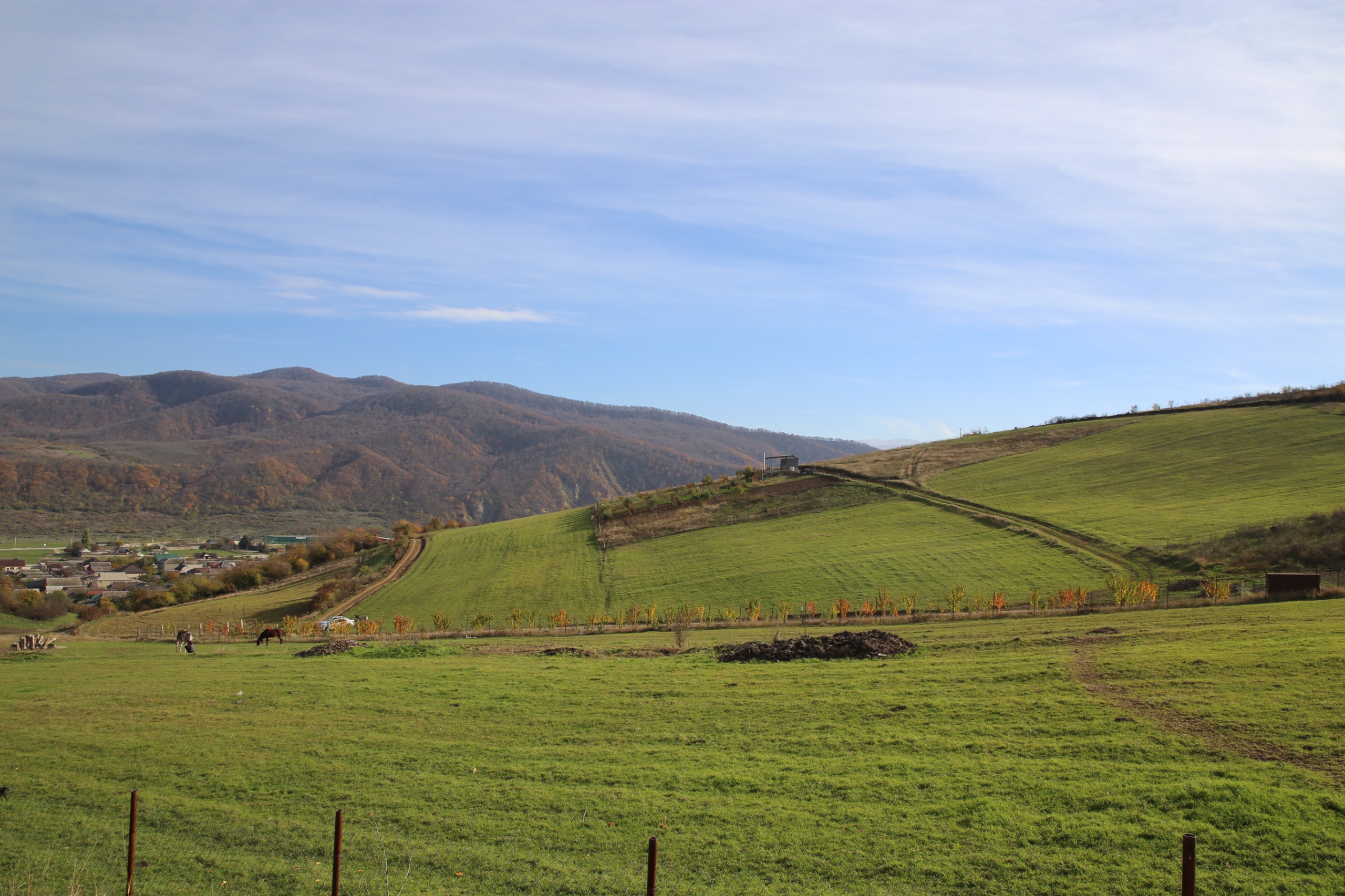 Сотрудники Минэкономразвития проверили ход реализации программы развития горных территорий в Казбековском районе